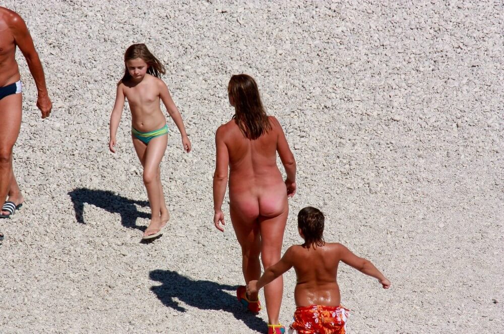 [NWoDL] Naturism photo gallery # 8