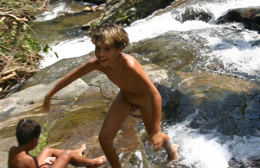[NWoDL] Brazilian Cliff Slide pics