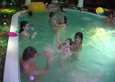 [NWoDL] Naturist Freedom: Castle Fantasia