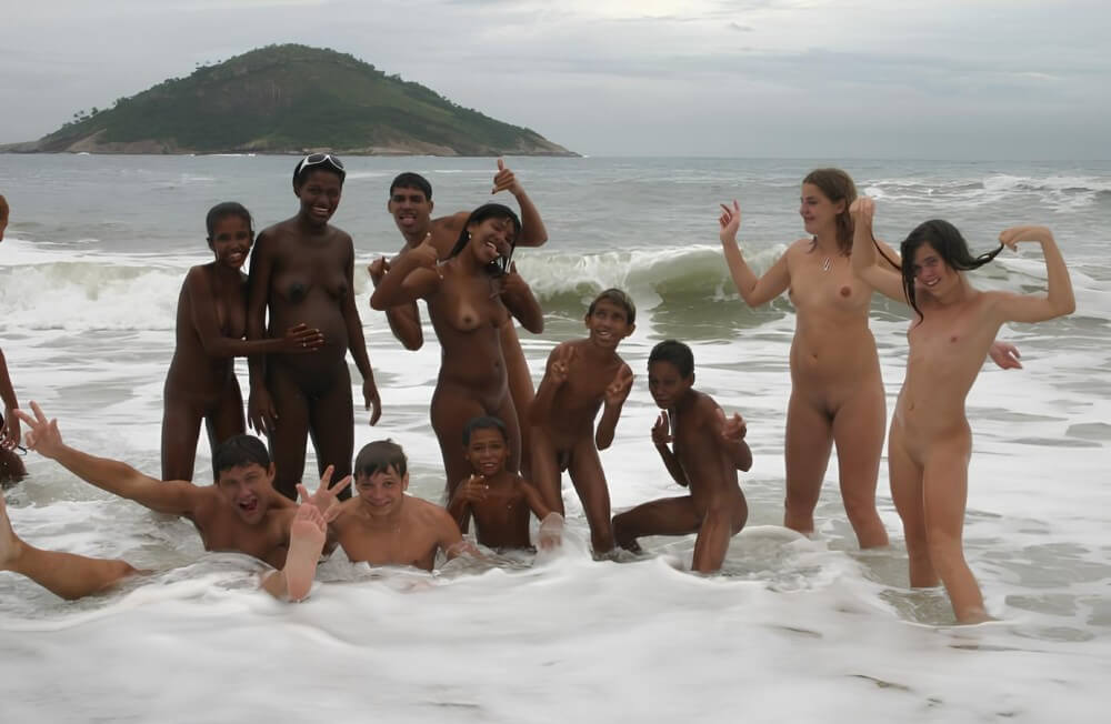 [NWoDL] Photo nudism in Brazil