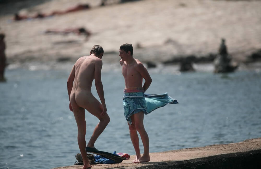 [NWoDL] Nudists Boys - Water Prep On The Ledge