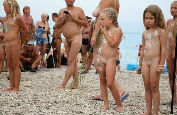 [NWoDL] Nudism photo gallery # 1