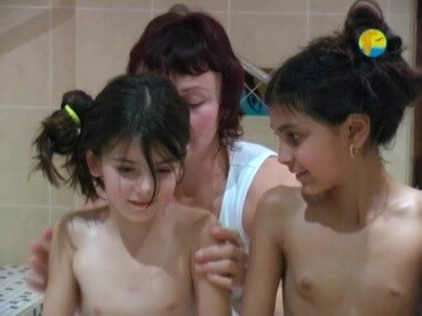[NWoDL] Naturist Freedom: Girls In Sauna upd