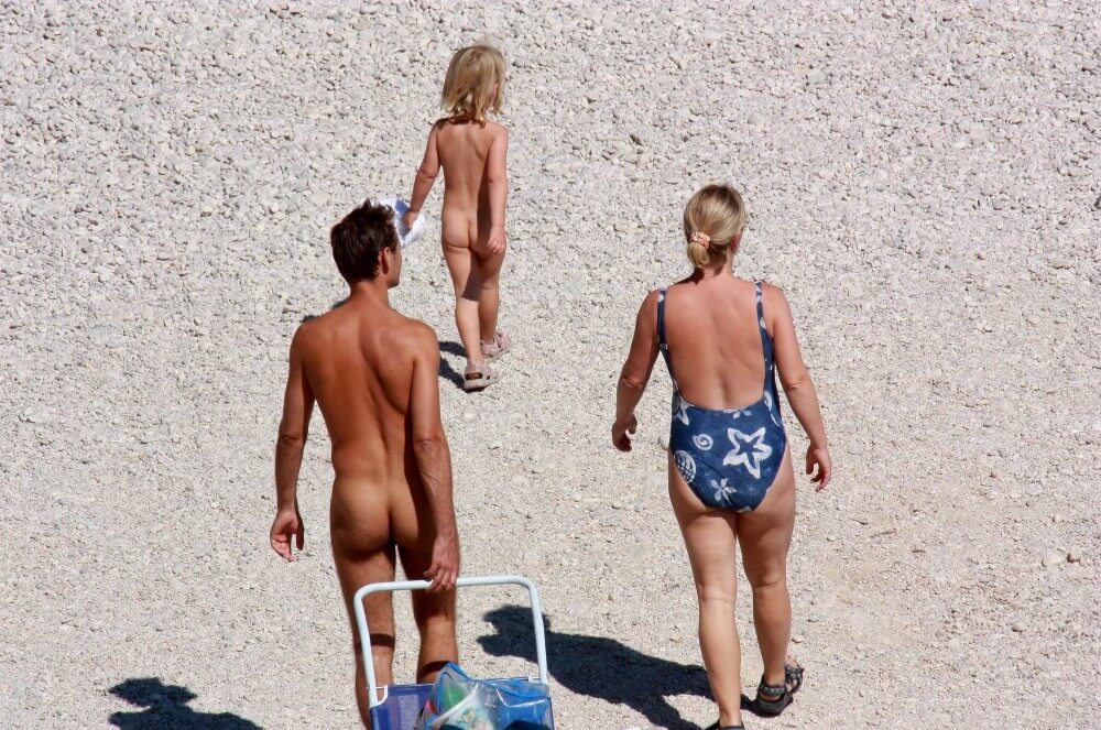 [NWoDL] Beach Voyage Nudism Life pics