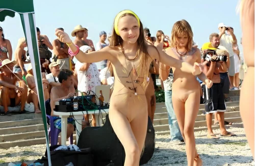 [NWoDL] Nudist beauty contest photos