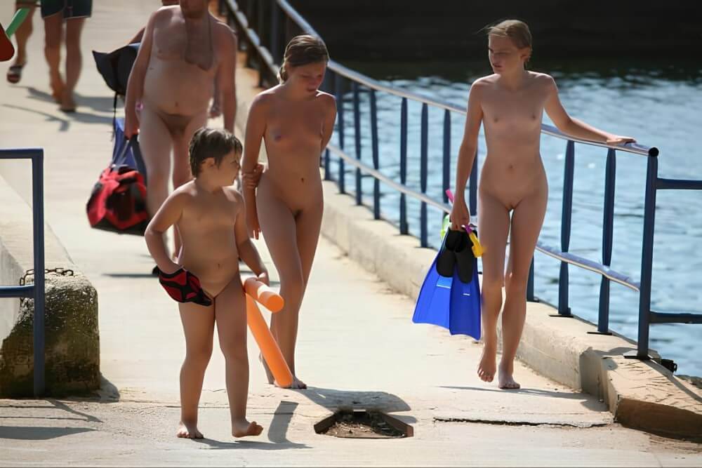 [NWoDL] Naturism photo gallery # 11